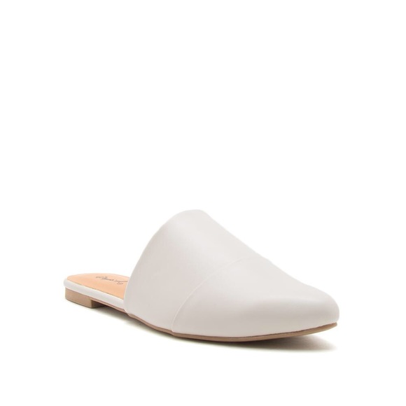 Off White Vegan Leather Mule Flats - Picture 3 of 6